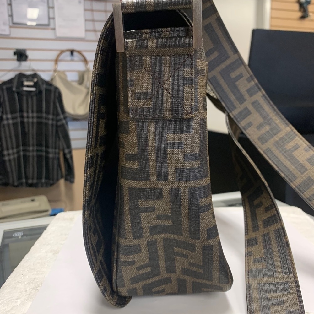 Fendi Zucca Monogram Canvas Messenger Bag - Picture 4 of 12